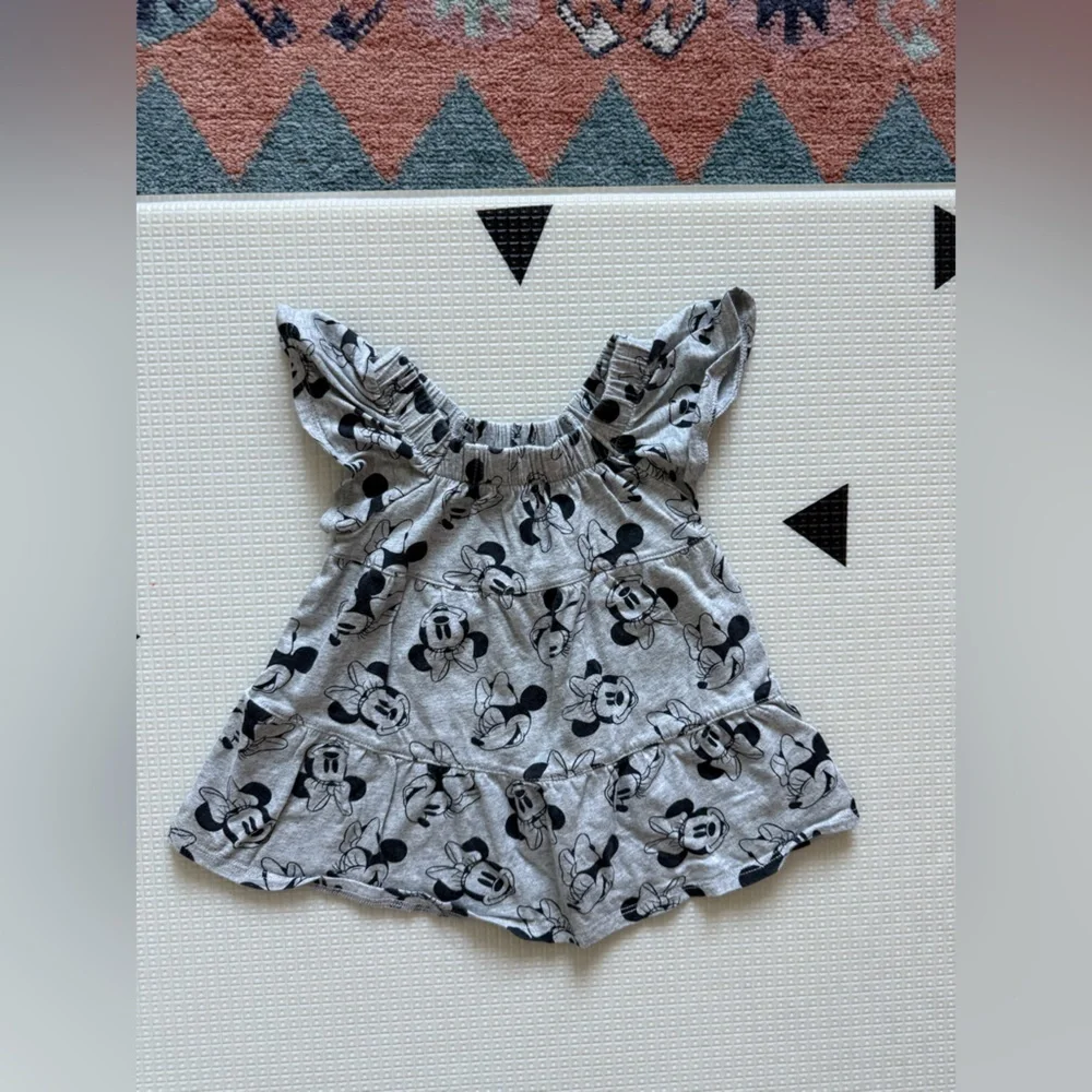GAP X Disney Collab|Baby girl Gray tiered ruffle Dress in Minnie mouse print•